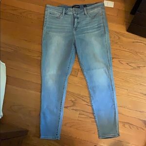 Lucky Brand Jeans w/Gold Stripe Ava Super Skinny